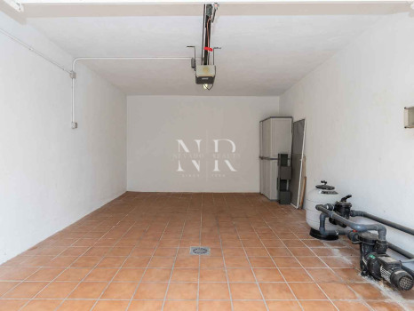 Villa with pool in Bahía de Marbella for long-term rental