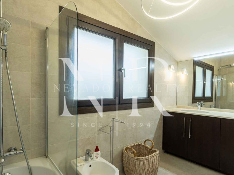 Villa with pool in Bahía de Marbella for long-term rental