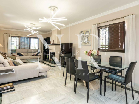Villa with pool in Bahía de Marbella for long-term rental