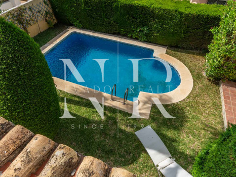 Villa with pool in Bahía de Marbella for long-term rental