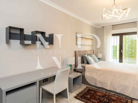 Villa with pool in Bahía de Marbella for long-term rental