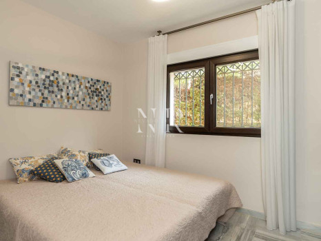 Villa with pool in Bahía de Marbella for long-term rental