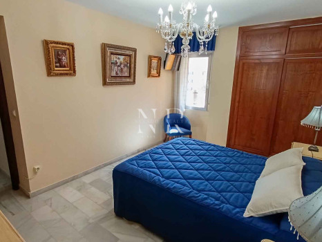 Apartment for sale in Marbella city center on the second line of the beach