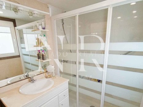 Appartement à vendre dans le centre-ville de Marbella, en deuxième ligne de plage