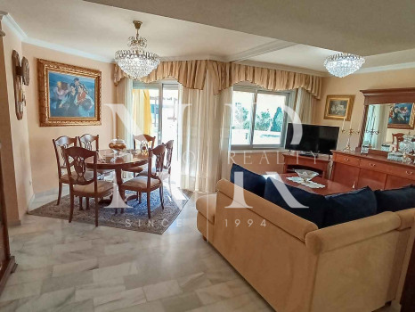 Appartement à vendre dans le centre-ville de Marbella, en deuxième ligne de plage