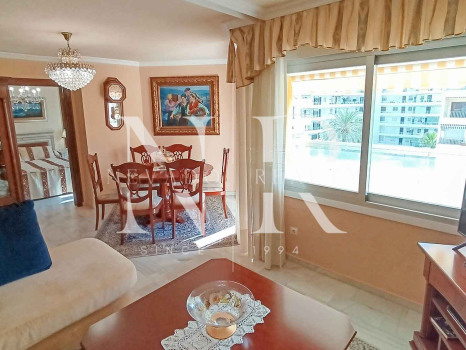 Appartement à vendre dans le centre-ville de Marbella, en deuxième ligne de plage