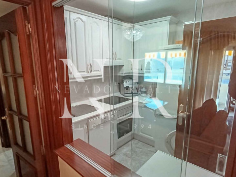 Appartement à vendre dans le centre-ville de Marbella, en deuxième ligne de plage