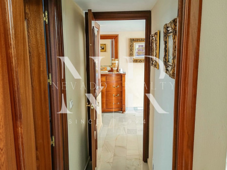 Appartement à vendre dans le centre-ville de Marbella, en deuxième ligne de plage