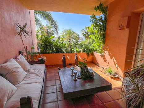 Apartment on the Golden Mile for short term rental.