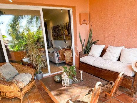 Apartment on the Golden Mile for short term rental.