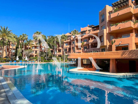 Apartment on the Golden Mile for short term rental.