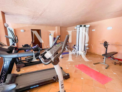 Apartment on the Golden Mile for short term rental.