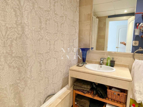 Apartment on the Golden Mile for short term rental.