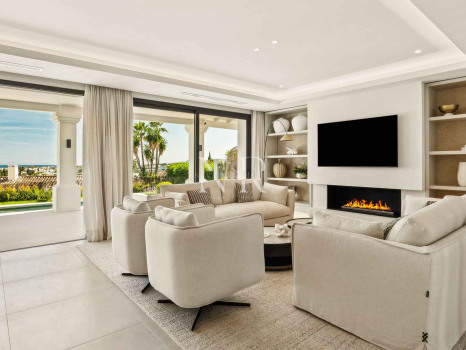 Villa à Los Naranjos Golf avec vue sur la mer à vendre