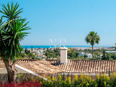 Villa à Los Naranjos Golf avec vue sur la mer à vendre