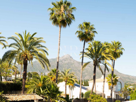 Villa à Los Naranjos Golf avec vue sur la mer à vendre