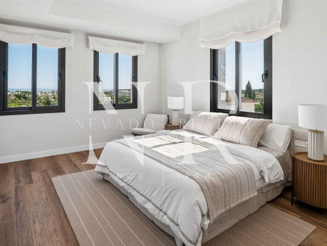 Villa in Los Naranjos Golf with sea views for sale