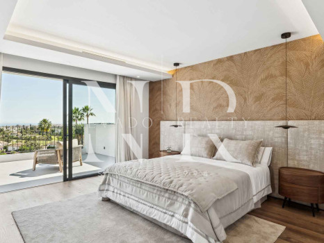 Villa in Los Naranjos Golf with sea views for sale