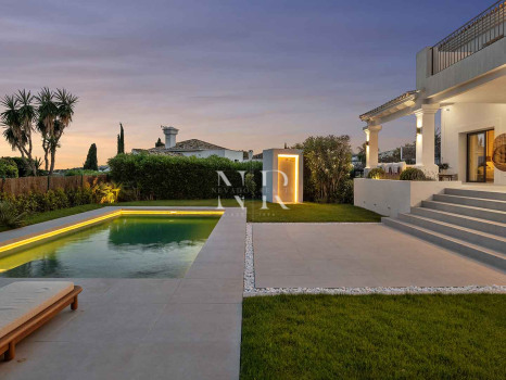 Villa à Los Naranjos Golf avec vue sur la mer à vendre