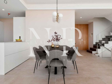 Villa en Benahavís con vistas panorámicas al mar en venta