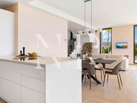 Villa en Benahavís con vistas panorámicas al mar en venta