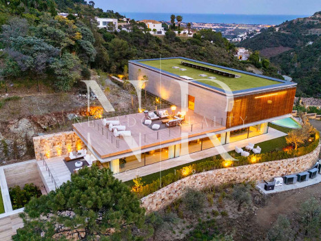 Villa en El Madroñal con vistas panorámicas al mar y a la montaña en venta