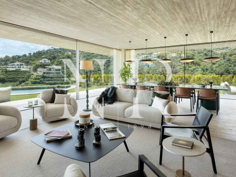 Villa en El Madroñal con vistas panorámicas al mar y a la montaña en venta