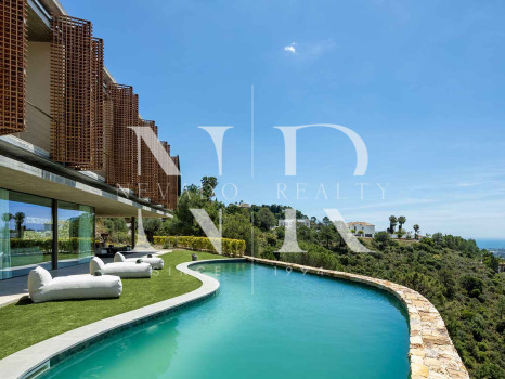 Villa en El Madroñal con vistas panorámicas al mar y a la montaña en venta