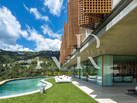 Villa en El Madroñal con vistas panorámicas al mar y a la montaña en venta