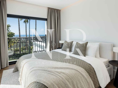 Villa in Los Arqueros with sea views for sale