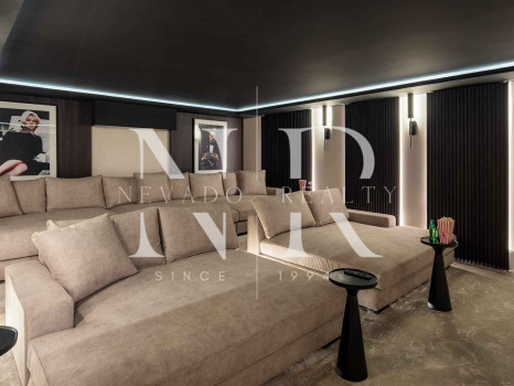 Villa in Los Arqueros with sea views for sale