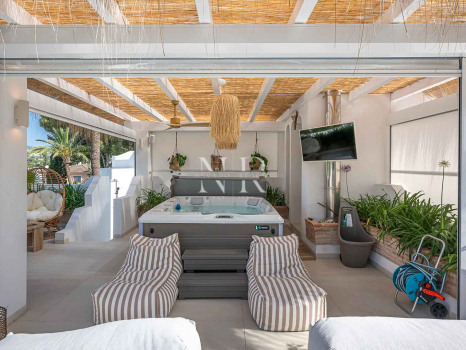 Villa de style bohème à Atalaya Rio Verde à vendre