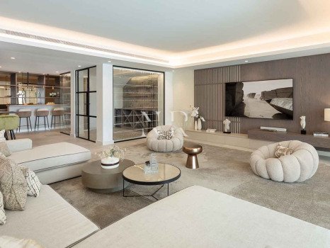 Villa en Urbanización El Madroñal con vistas panorámicas al mar en venta