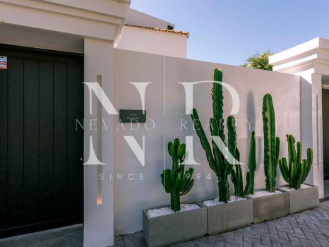 Villa en Nueva Andalucía completamente reformada en venta