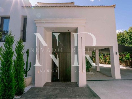 Villa en Nueva Andalucía completamente reformada en venta