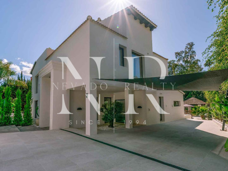 Villa en Nueva Andalucía completamente reformada en venta