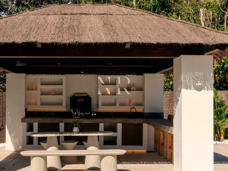 Completely refurbished villa in Nueva Andalucia for sale