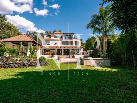 Villa en Nueva Andalucía completamente reformada en venta