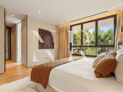 Penthouse in the Epic by Fendi development with private pool for sale