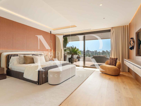 Penthouse in the Epic by Fendi development with private pool for sale