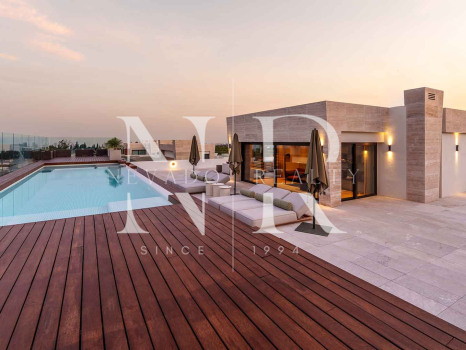 Penthouse in the Epic by Fendi development with private pool for sale