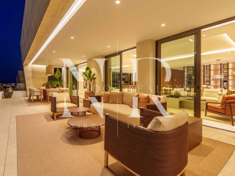 Penthouse in the Epic by Fendi development with private pool for sale