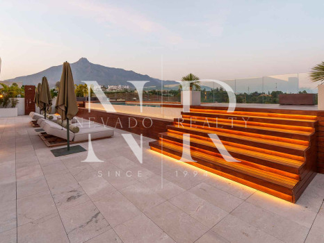 Penthouse in the Epic by Fendi development with private pool for sale