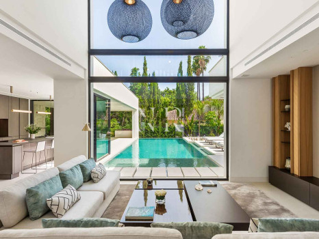 Villa en Las Brisas Golf de diseño en venta