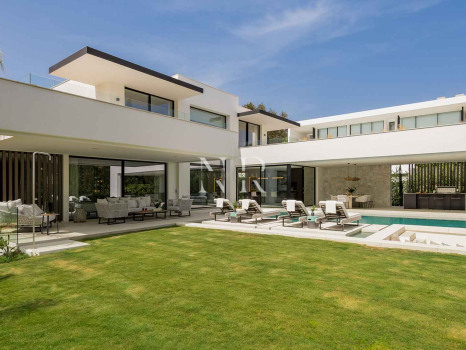 Villa en Las Brisas Golf de diseño en venta