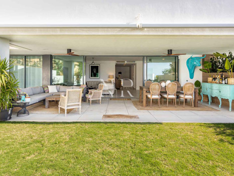 Pareada en Urbanización Artola Homes con piscina privada en venta