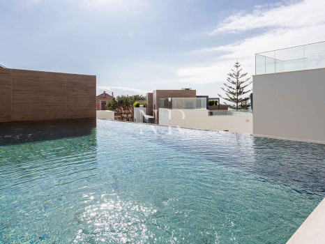 Pareada en Urbanización Artola Homes con piscina privada en venta