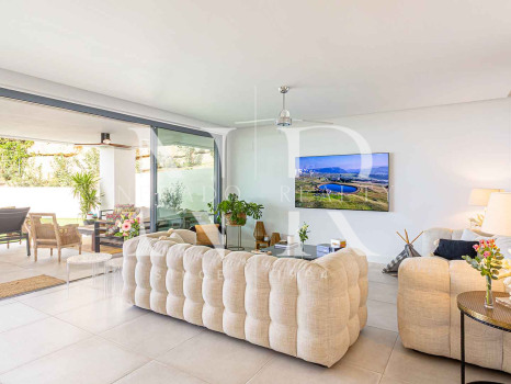 Pareada en Urbanización Artola Homes con piscina privada en venta