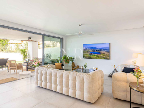 Pareada en Urbanización Artola Homes con piscina privada en venta