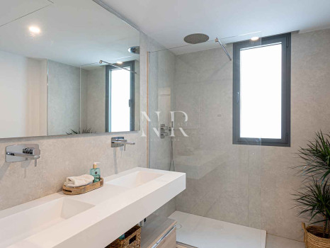 Pareada en Urbanización Artola Homes con piscina privada en venta